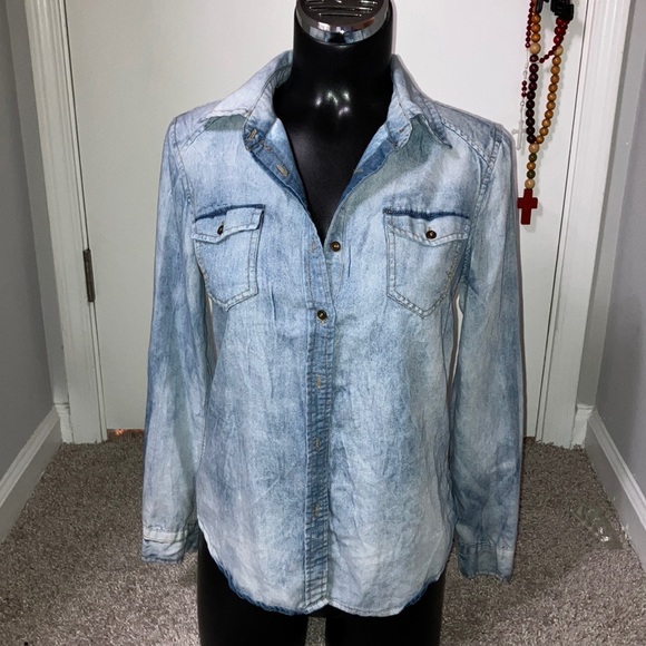 Cotton Express Tops - MUST Go Sale Long sleeve faux denim button down